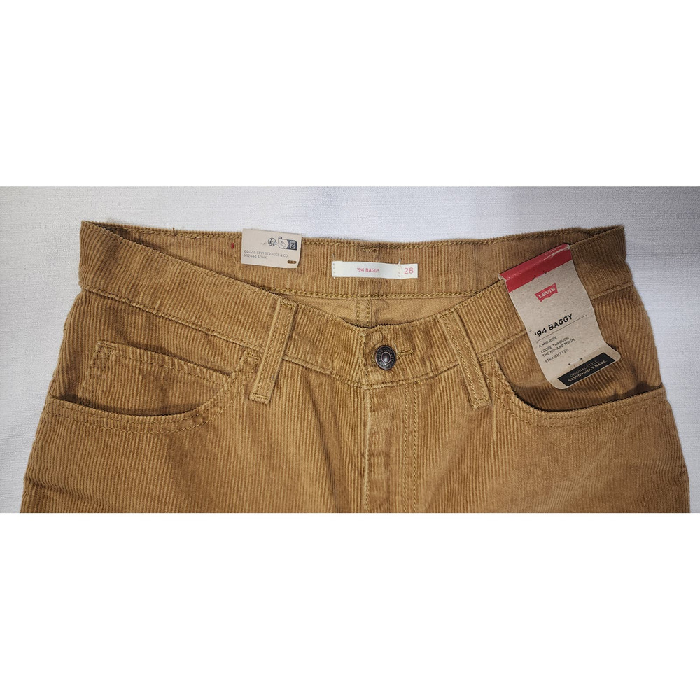 Levi's 94 baggy mid rise loose hips and thigh 28x31 inches women's Corduroy - Picture 6 of 8